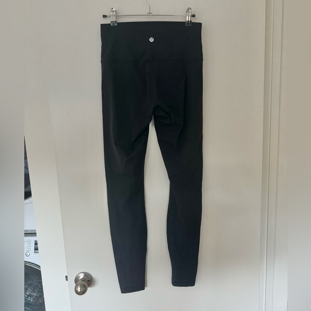 Lululemon full leg leggings - great condition !